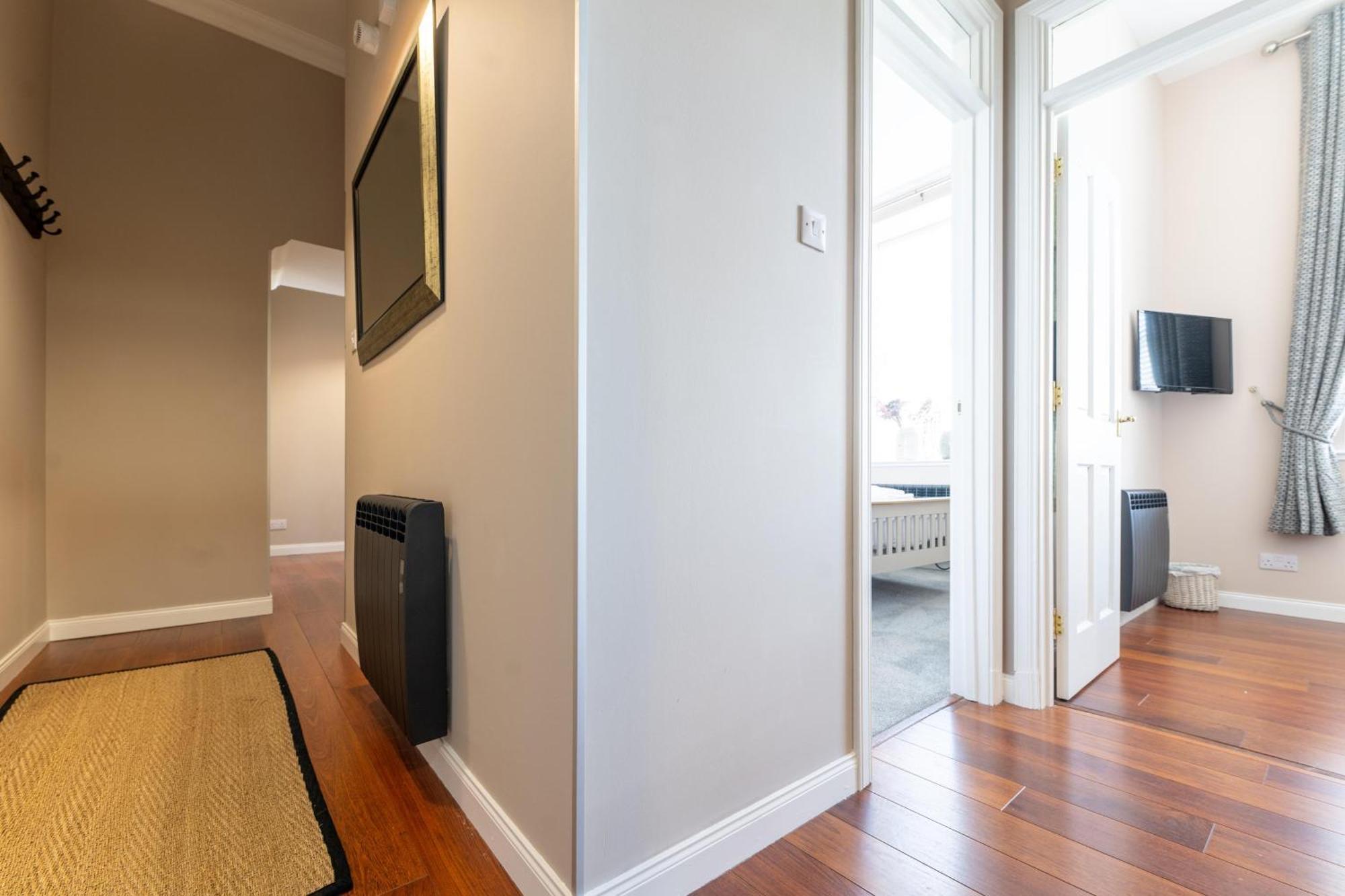 1 Old Edinburgh Court Apartment อินเวอร์เนส ภายนอก รูปภาพ